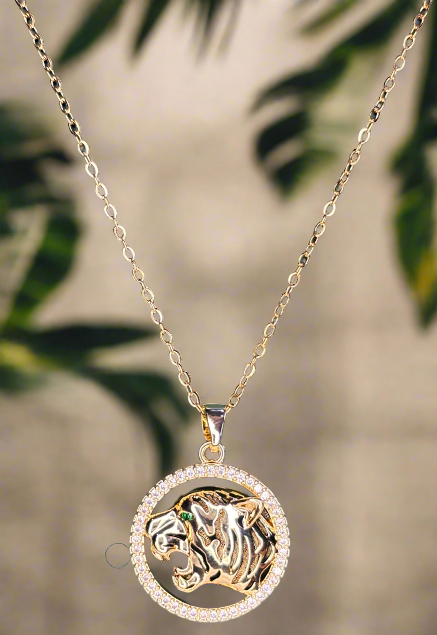 The Roar Pendant
